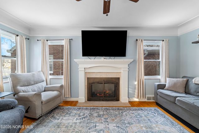 345 Hillside Drive, Rossford, OH 43460