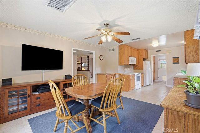 10400 Hanna Avenue, Chatsworth, CA 91311