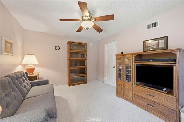 10400 Hanna Avenue, Chatsworth, CA 91311