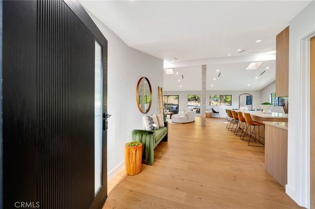 5534 Pattilar Avenue, Woodland Hills, CA 91367