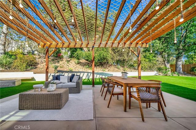 5534 Pattilar Avenue, Woodland Hills, CA 91367