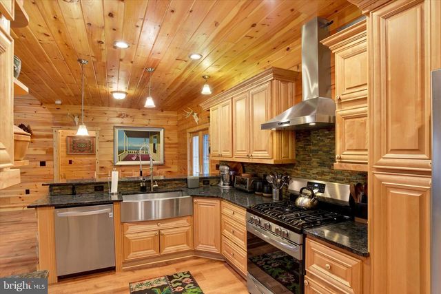 1232 NEWPORT ROAD, Duncannon, PA 17020