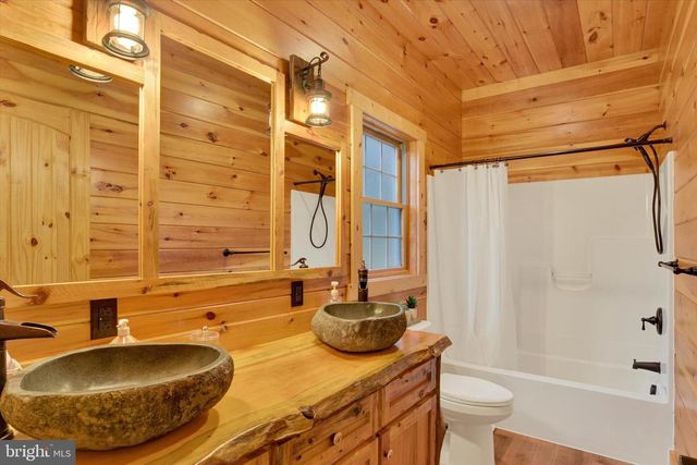 1232 NEWPORT ROAD, Duncannon, PA 17020