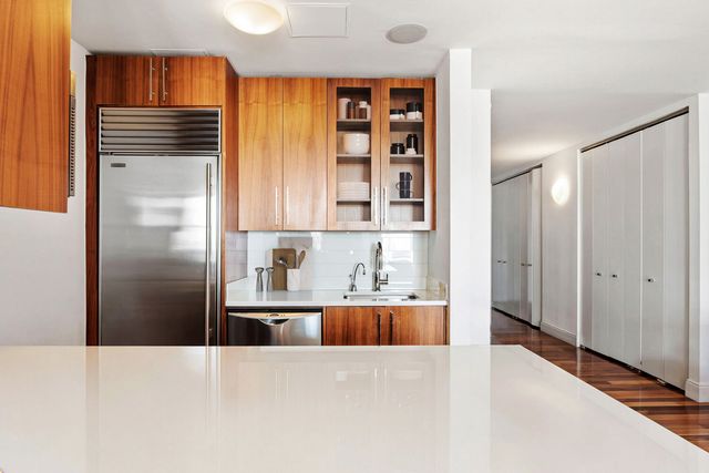 88 Greenwich St Apt 2009, New York City, NY 10006