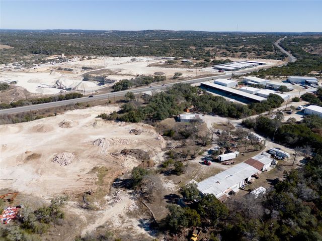 196 Southern DR, Johnson City, TX 78636