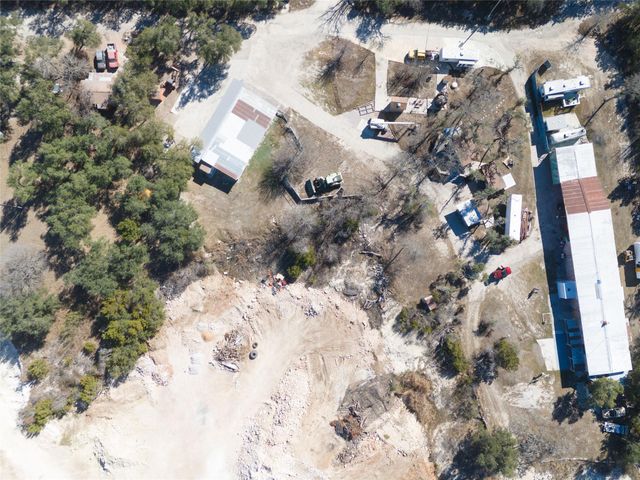 196 Southern DR, Johnson City, TX 78636