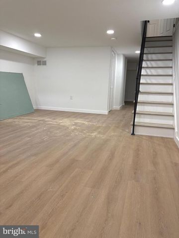 1919 E HUNTINGDON ST, Philadelphia, PA 19125