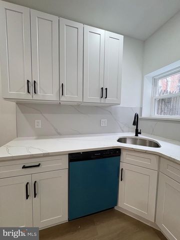 1919 E HUNTINGDON ST, Philadelphia, PA 19125