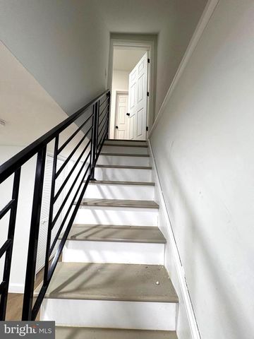 1919 E HUNTINGDON ST, Philadelphia, PA 19125