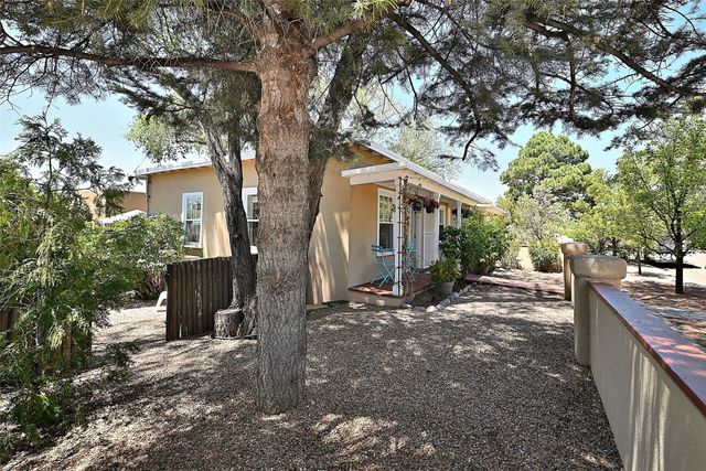 758 Allendale 1, Santa Fe, NM 87505