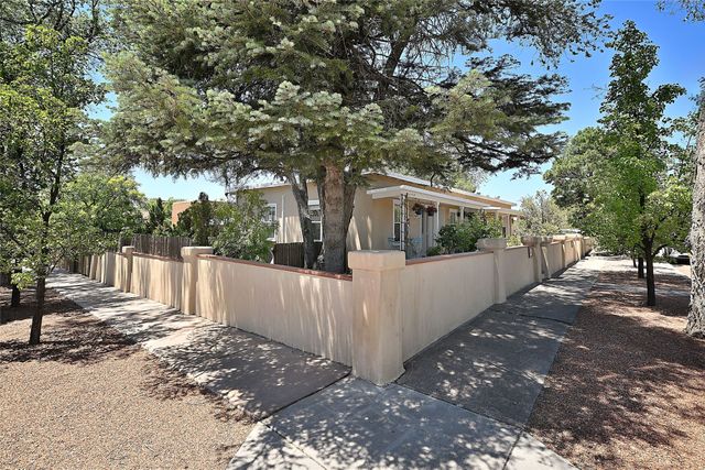 758 Allendale 1, Santa Fe, NM 87505