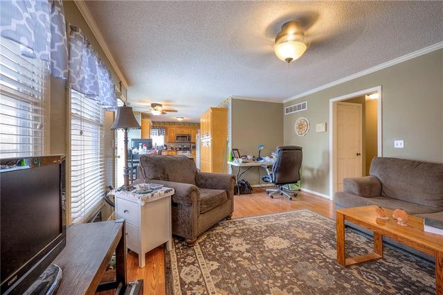 14672 S Constance Street, Olathe, KS 66062