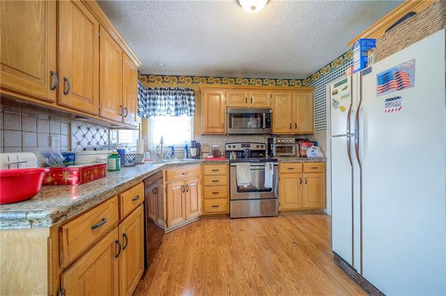 14672 S Constance Street, Olathe, KS 66062
