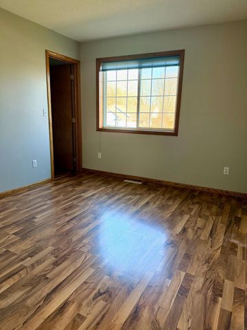 1041 Sunwood Park Lane, Waite Park, MN 56387