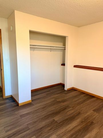 1041 Sunwood Park Lane, Waite Park, MN 56387