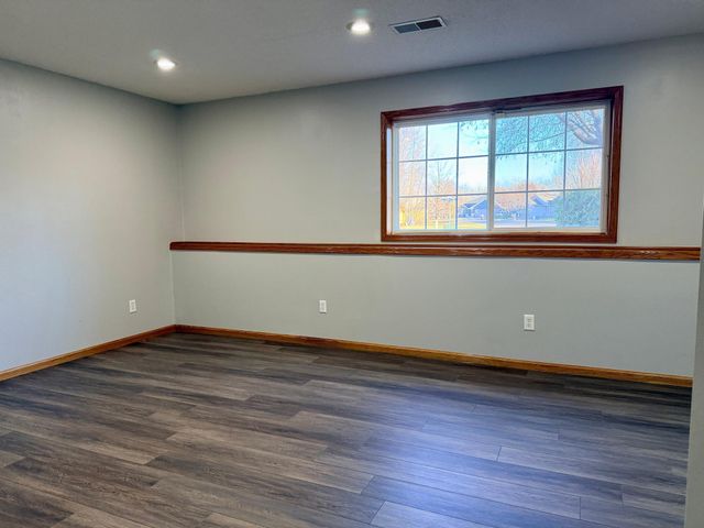 1041 Sunwood Park Lane, Waite Park, MN 56387