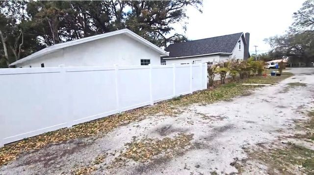 3104 W LAMBRIGHT STREET, Tampa, FL 33614