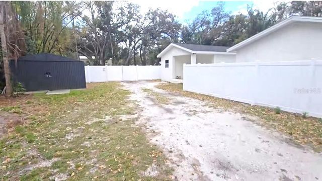 3104 W LAMBRIGHT STREET, Tampa, FL 33614