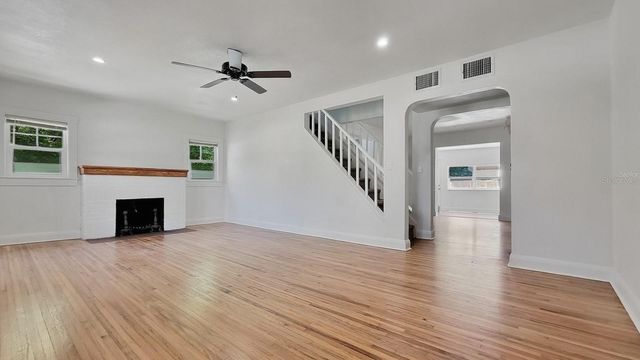 3104 W LAMBRIGHT STREET, Tampa, FL 33614