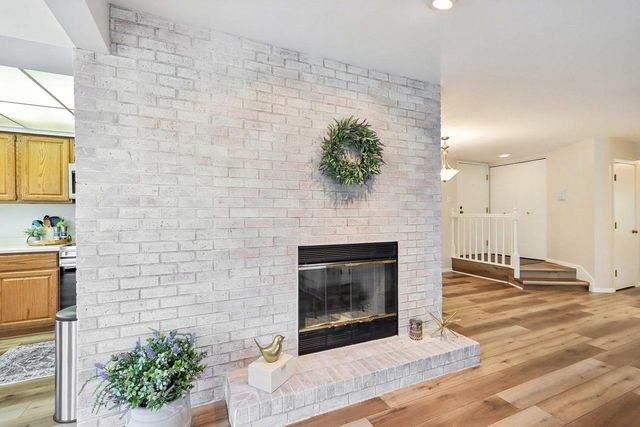 715 S Lake Shore Drive #7F, Lake Geneva, WI 53147
