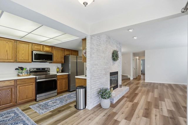 715 S Lake Shore Drive #7F, Lake Geneva, WI 53147