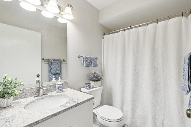 715 S Lake Shore Drive #7F, Lake Geneva, WI 53147