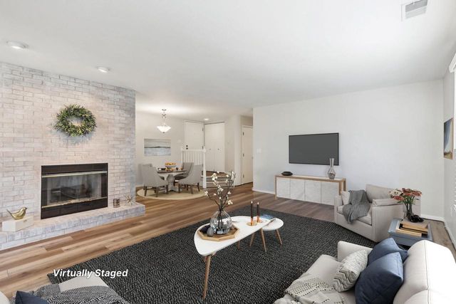 715 S Lake Shore Drive #7F, Lake Geneva, WI 53147