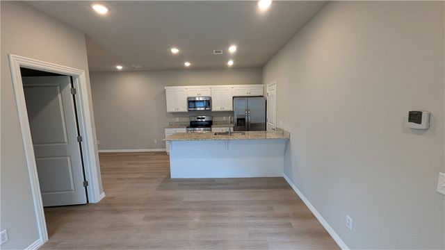 1606 SW Casuarina Drive 1, Bentonville, AR 72712