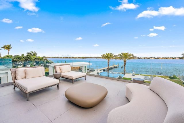 3030 WASHINGTON Road, West Palm Beach, FL 33405
