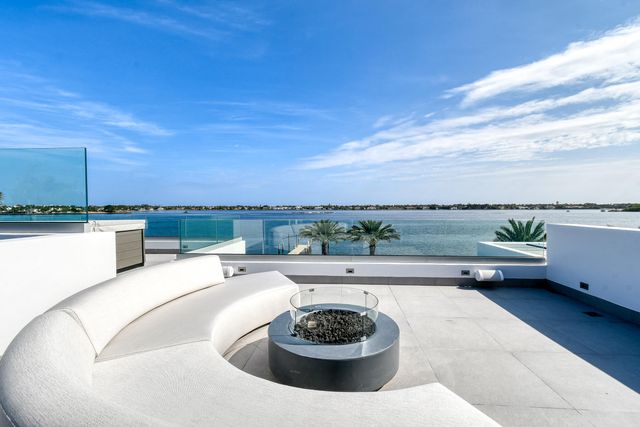 3030 WASHINGTON Road, West Palm Beach, FL 33405