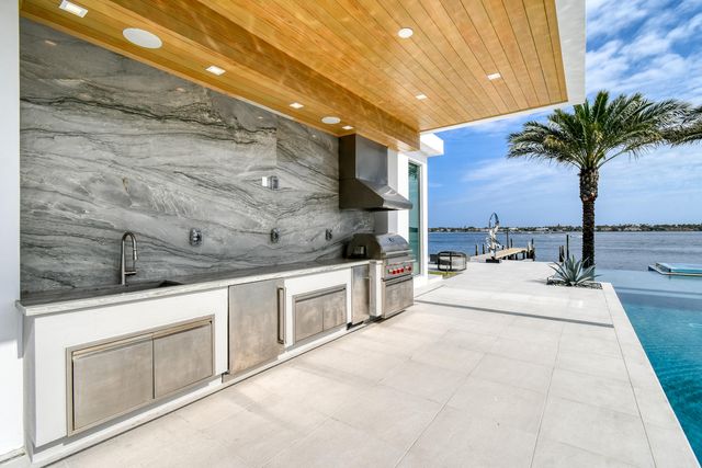 3030 WASHINGTON Road, West Palm Beach, FL 33405