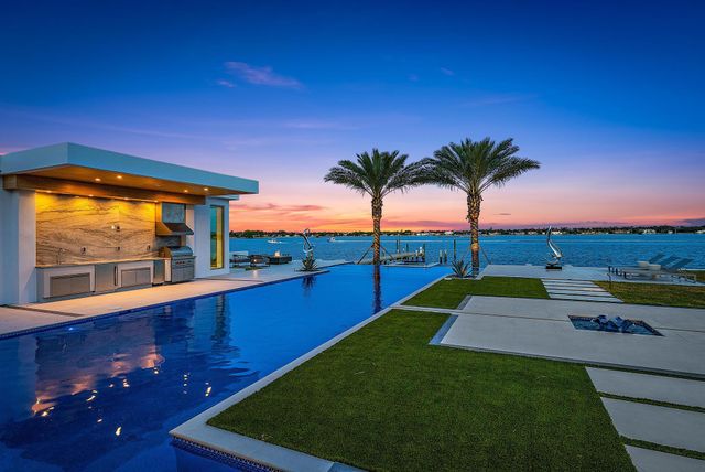 3030 WASHINGTON Road, West Palm Beach, FL 33405