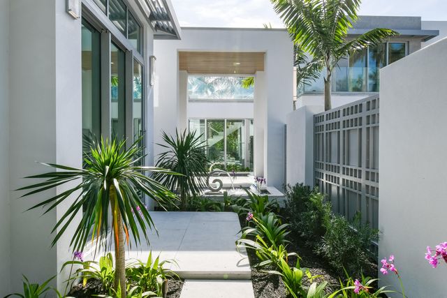 3030 WASHINGTON Road, West Palm Beach, FL 33405