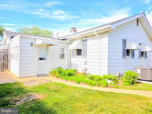 3810 KATHERINE AVE, Wilmington, DE 19808