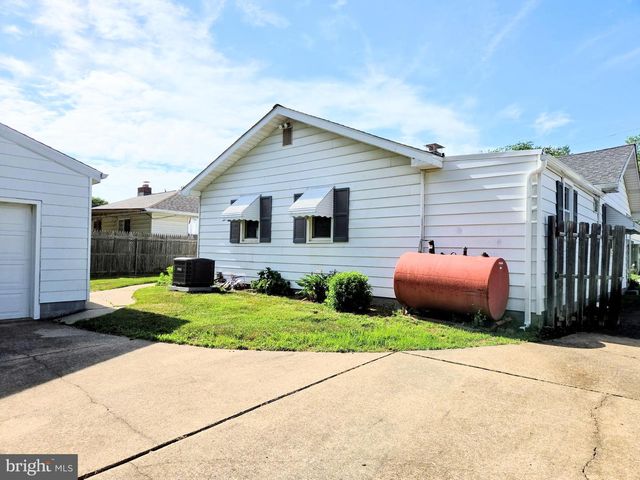 3810 KATHERINE AVE, Wilmington, DE 19808