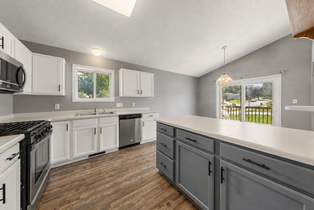 507 43rd Avenue NW, Rochester, MN 55901
