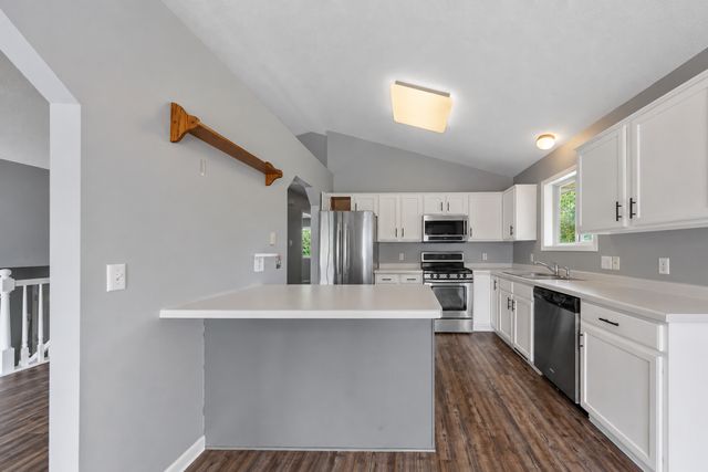 507 43rd Avenue NW, Rochester, MN 55901