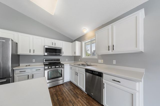 507 43rd Avenue NW, Rochester, MN 55901