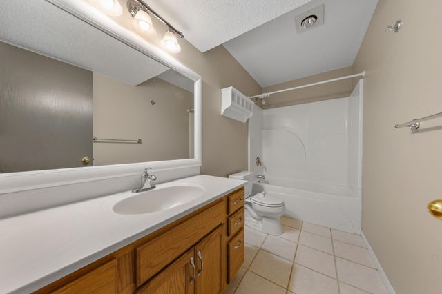 507 43rd Avenue NW, Rochester, MN 55901
