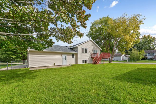 507 43rd Avenue NW, Rochester, MN 55901
