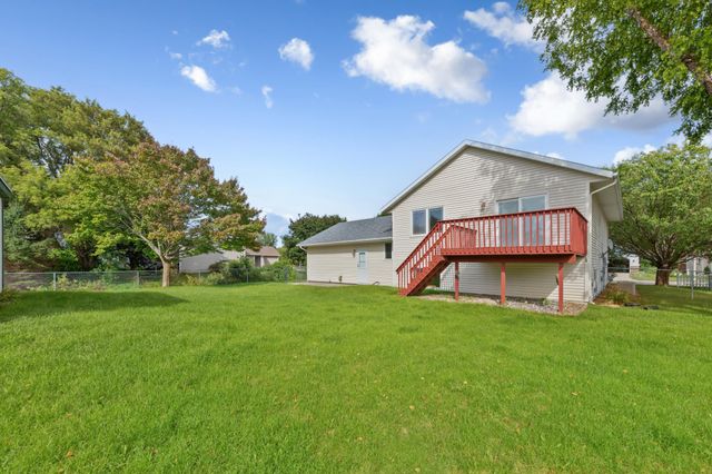 507 43rd Avenue NW, Rochester, MN 55901