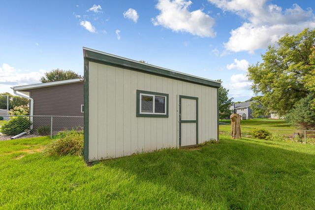 507 43rd Avenue NW, Rochester, MN 55901
