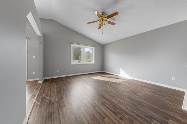 507 43rd Avenue NW, Rochester, MN 55901