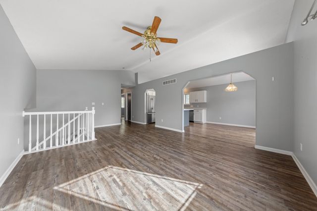 507 43rd Avenue NW, Rochester, MN 55901