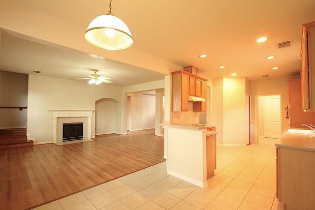 4430 Waverly Canyon Lane, League City, TX 77573