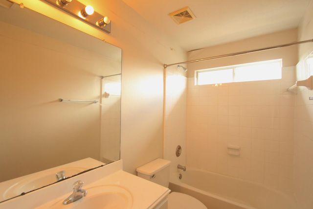 4430 Waverly Canyon Lane, League City, TX 77573