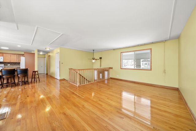 152 Oakhurst Road, Matteson, IL 60443