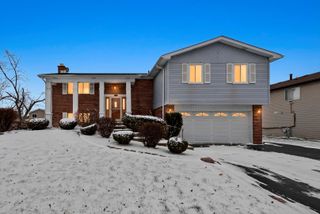 152 Oakhurst Road, Matteson, IL 60443