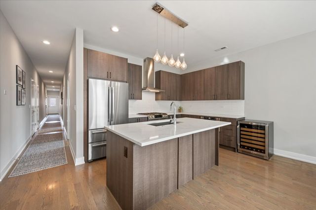 2730 W Armitage Avenue 3E, Chicago, IL 60647