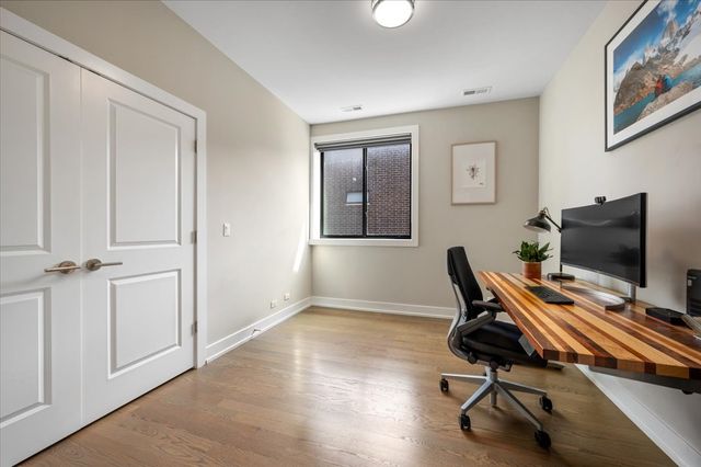 2730 W Armitage Avenue 3E, Chicago, IL 60647